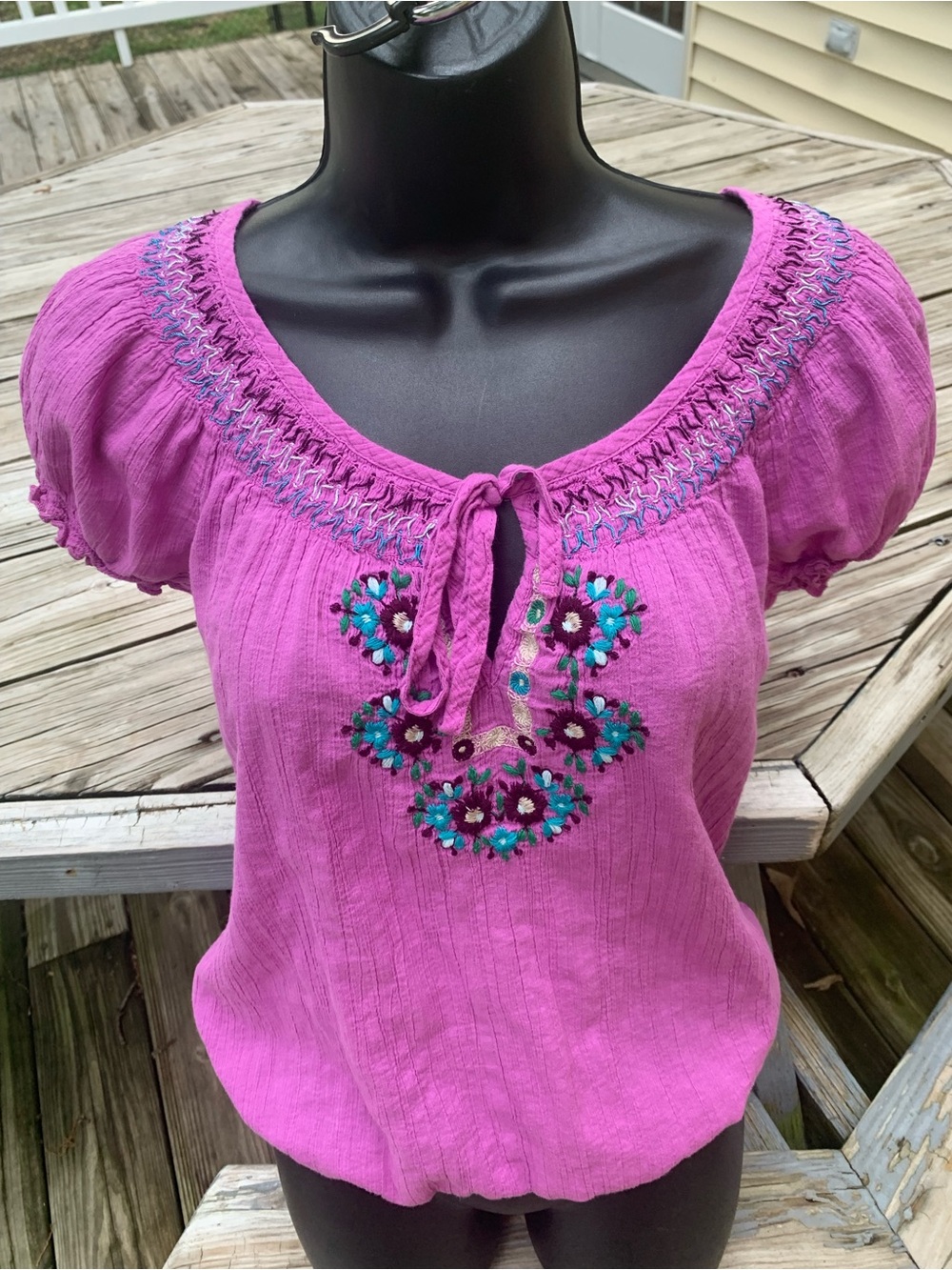 Y2K Old Navy Embroidered Purple Peasant Blouse. S